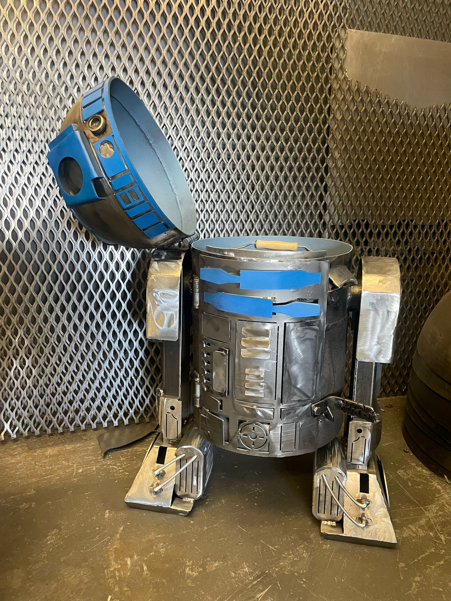 R2D2 Drinks Cooler and Ice Bucket