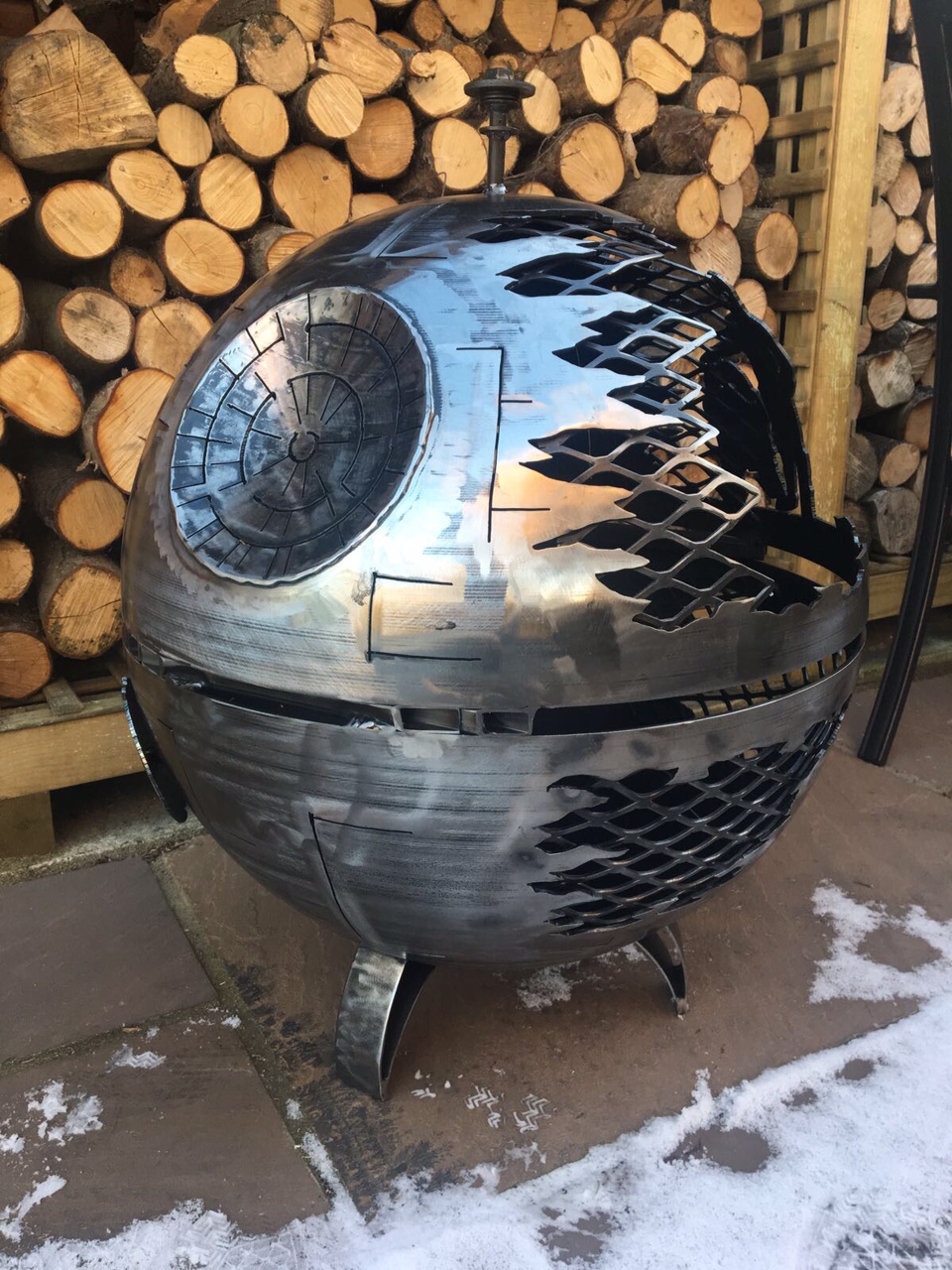 The Death Star Wood Burner 560mm